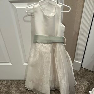 I have a size 6 dress for little girls beautiful on perfect for a flower girl